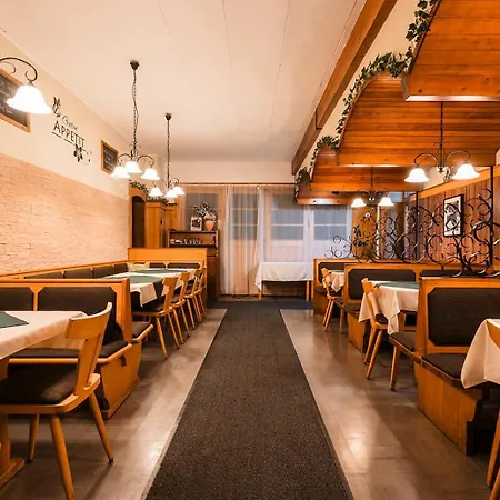 Holiday home Mit Disco, Whirlpool Und Vielem Mehr *