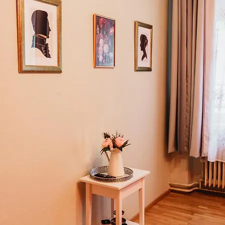 Holiday home Mit Disco, Whirlpool Und Vielem Mehr *