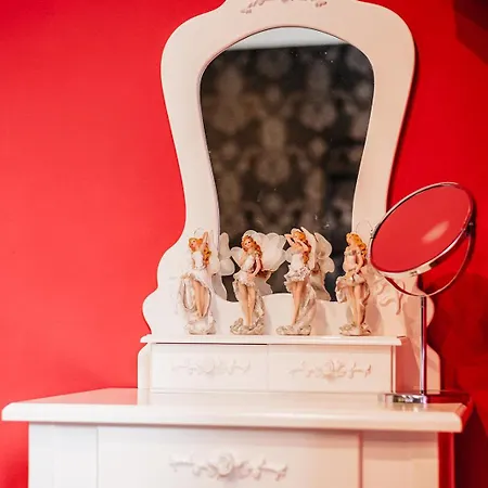 Holiday home Mit Disco, Whirlpool Und Vielem Mehr