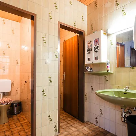 Holiday home Mit Disco, Whirlpool Und Vielem Mehr *