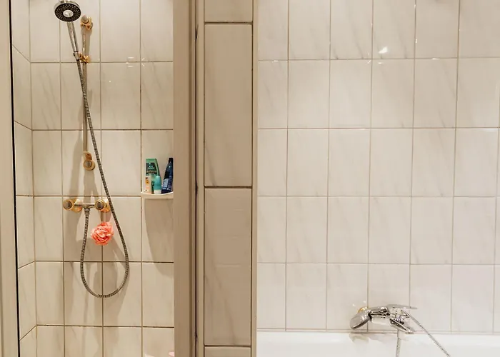 Mit Disco, Whirlpool Und Vielem Mehr