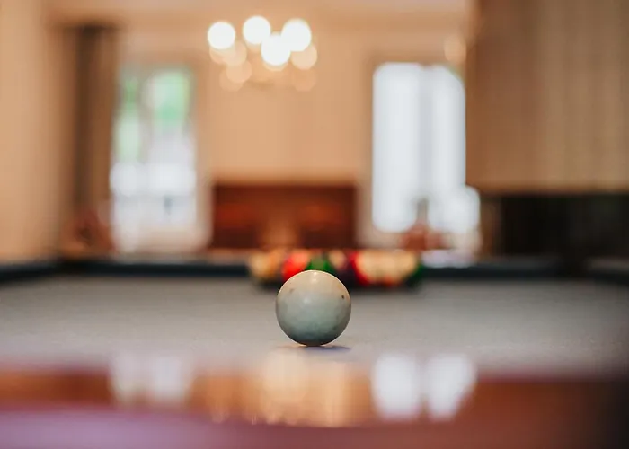 Mit Disco, Whirlpool Und Vielem Mehr *