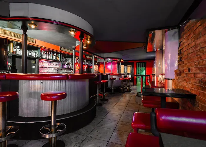 Mit Disco, Whirlpool Und Vielem Mehr *