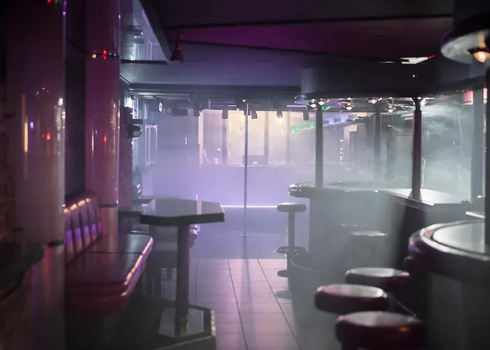 Mit Disco, Whirlpool Und Vielem Mehr *